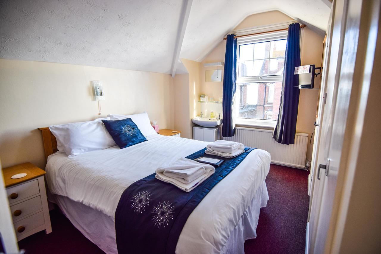 Eastbourne Reymar Bed & Breakfast Exterior photo